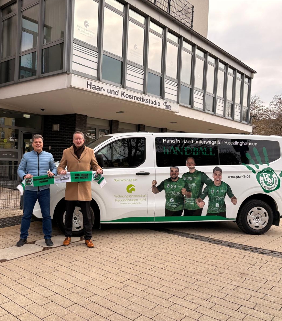 Übergabe des Kombibus