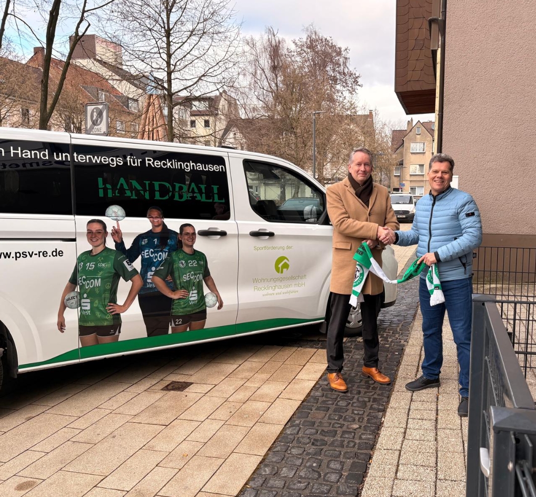 Übergabe des Kombibus